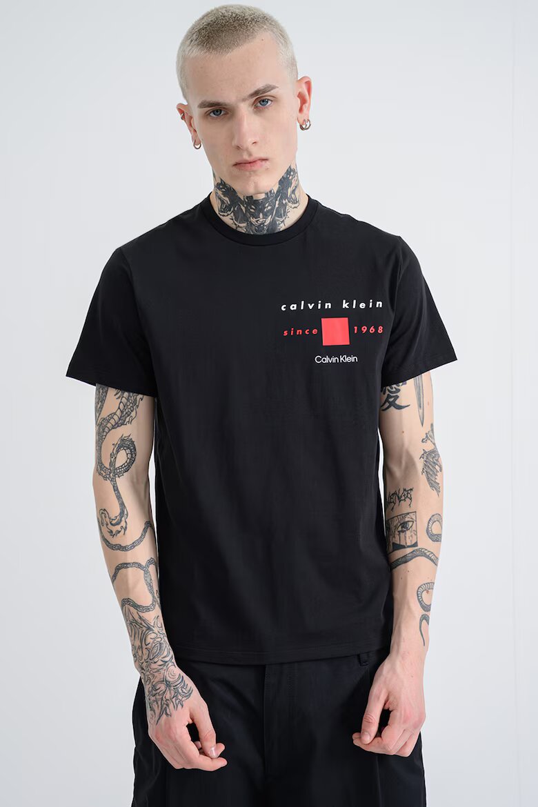 CALVIN KLEIN Стандартна тениска с лого Червен/Черен