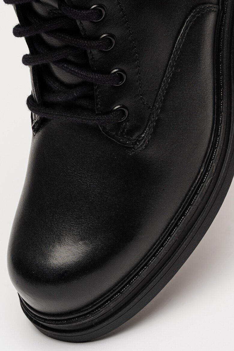 Clarks Кожени боти Orinoco с цип Черен