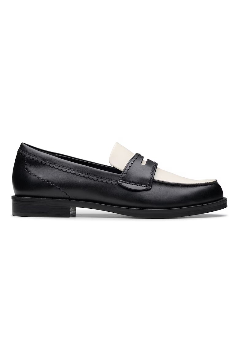 Clarks Кожени мокасини Избеляло черно