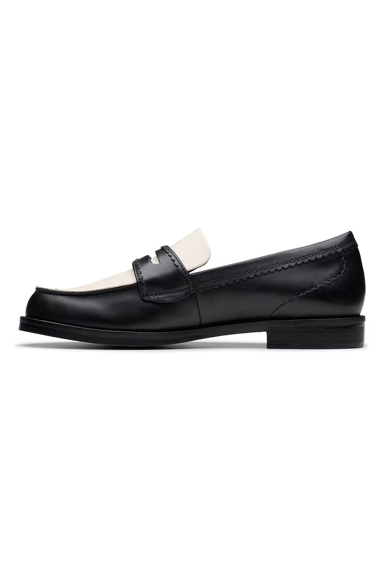 Clarks Кожени мокасини Избеляло черно