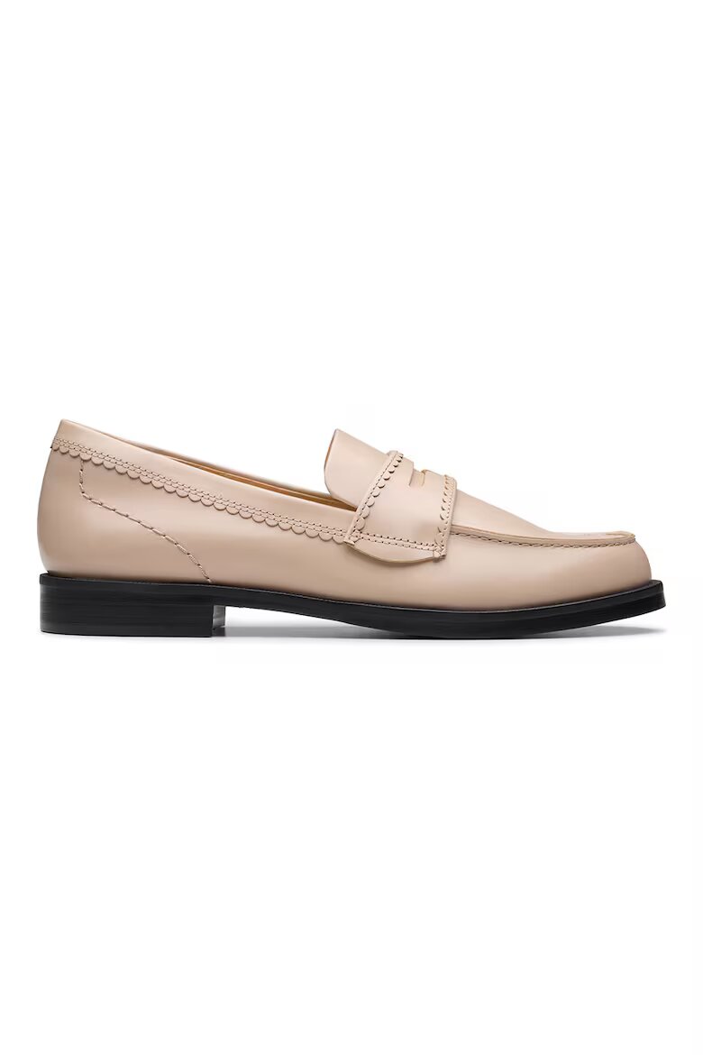 Clarks Кожени мокасини Светло бежово