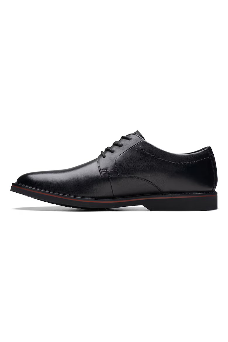Clarks Кожени обувки Atticus тип Derby с овален връх Избеляло черно