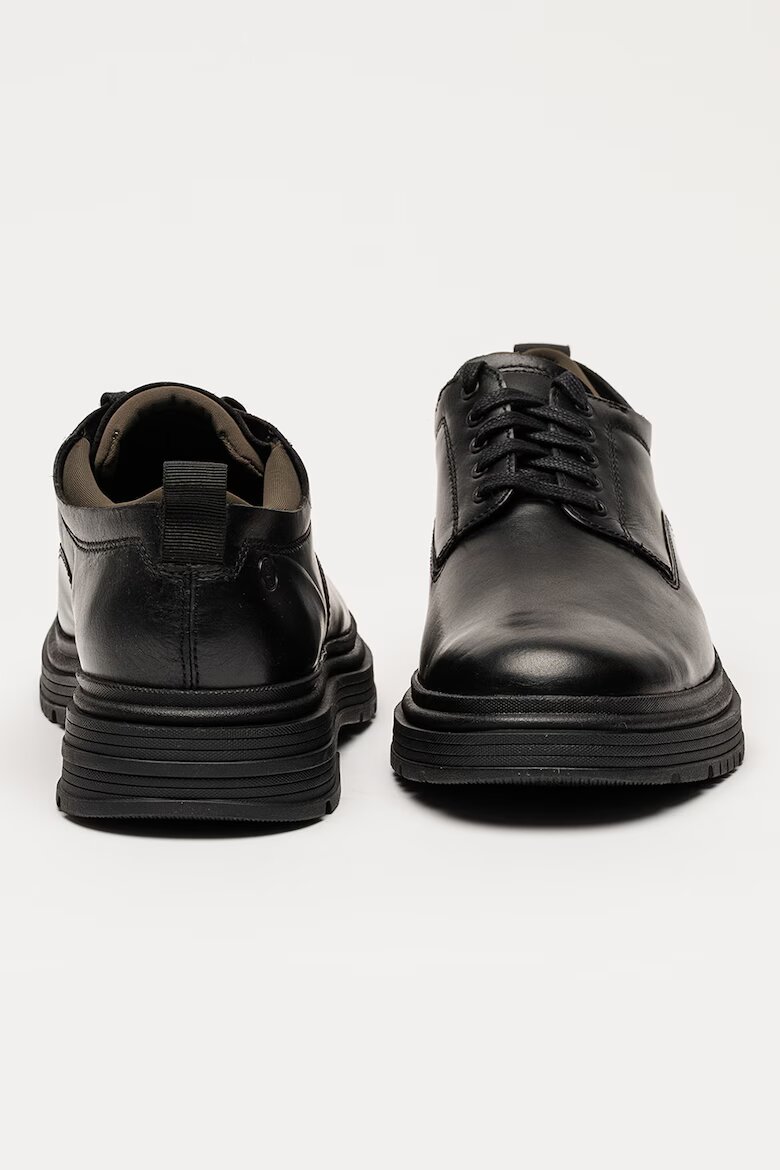 Clarks Кожени обувки Badbury с връзки Черен