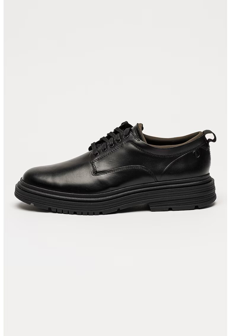 Clarks Кожени обувки Badbury с връзки