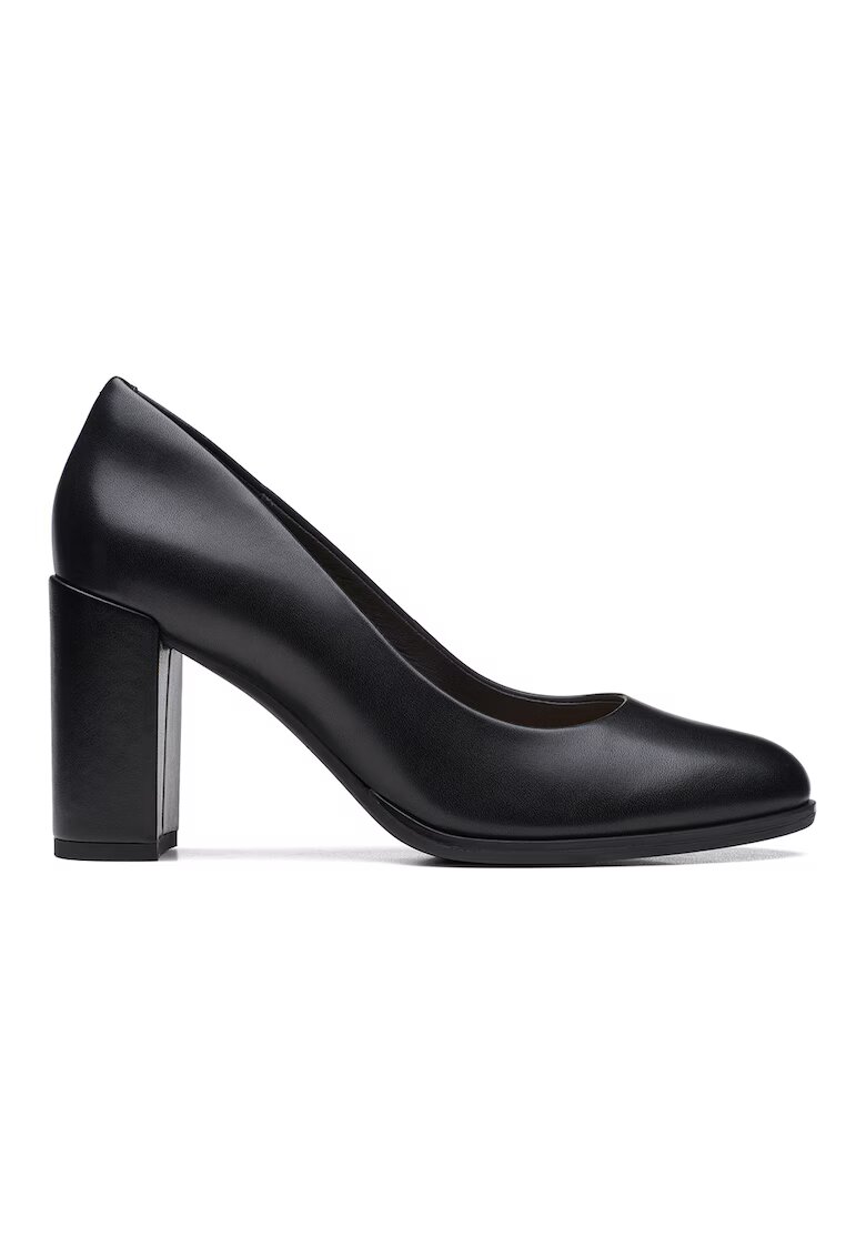 Clarks Кожени обувки Freva с масивен ток