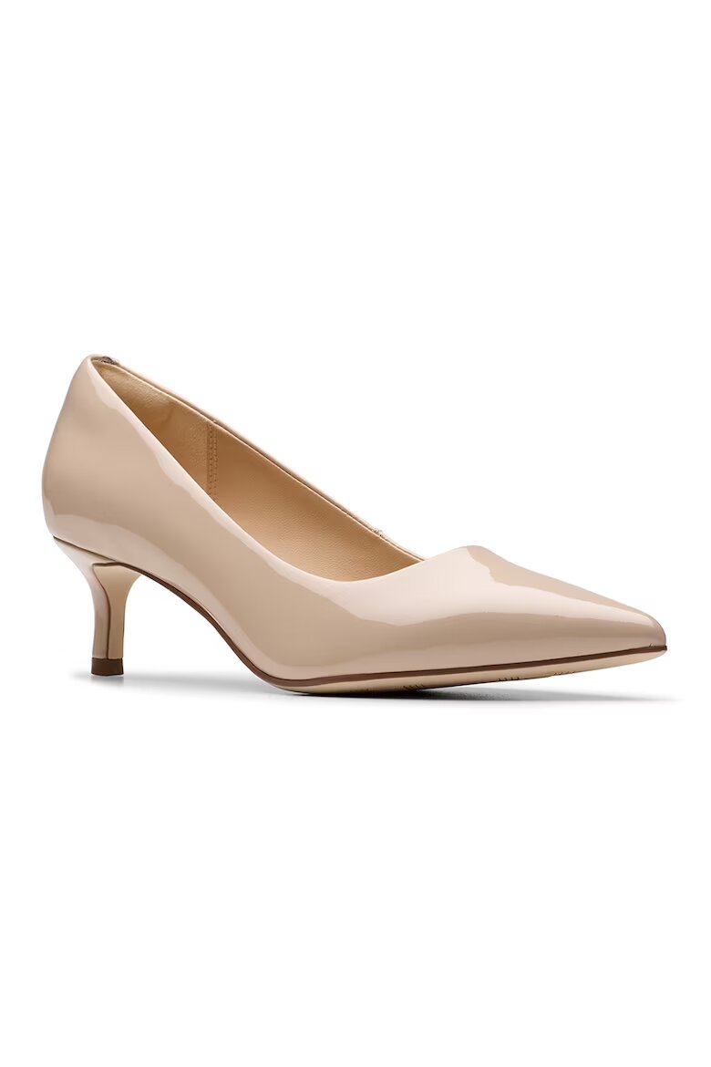 Clarks Кожени обувки с остър връх Бежов