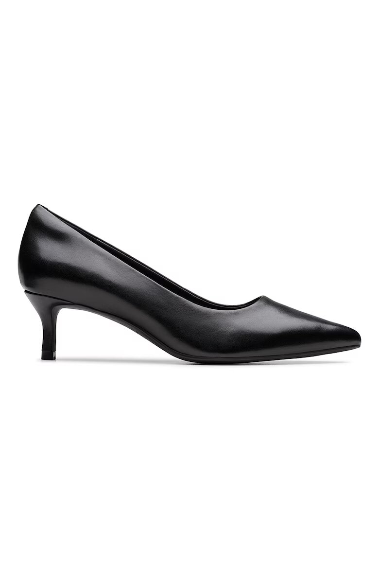 Clarks Кожени обувки с остър връх Черен