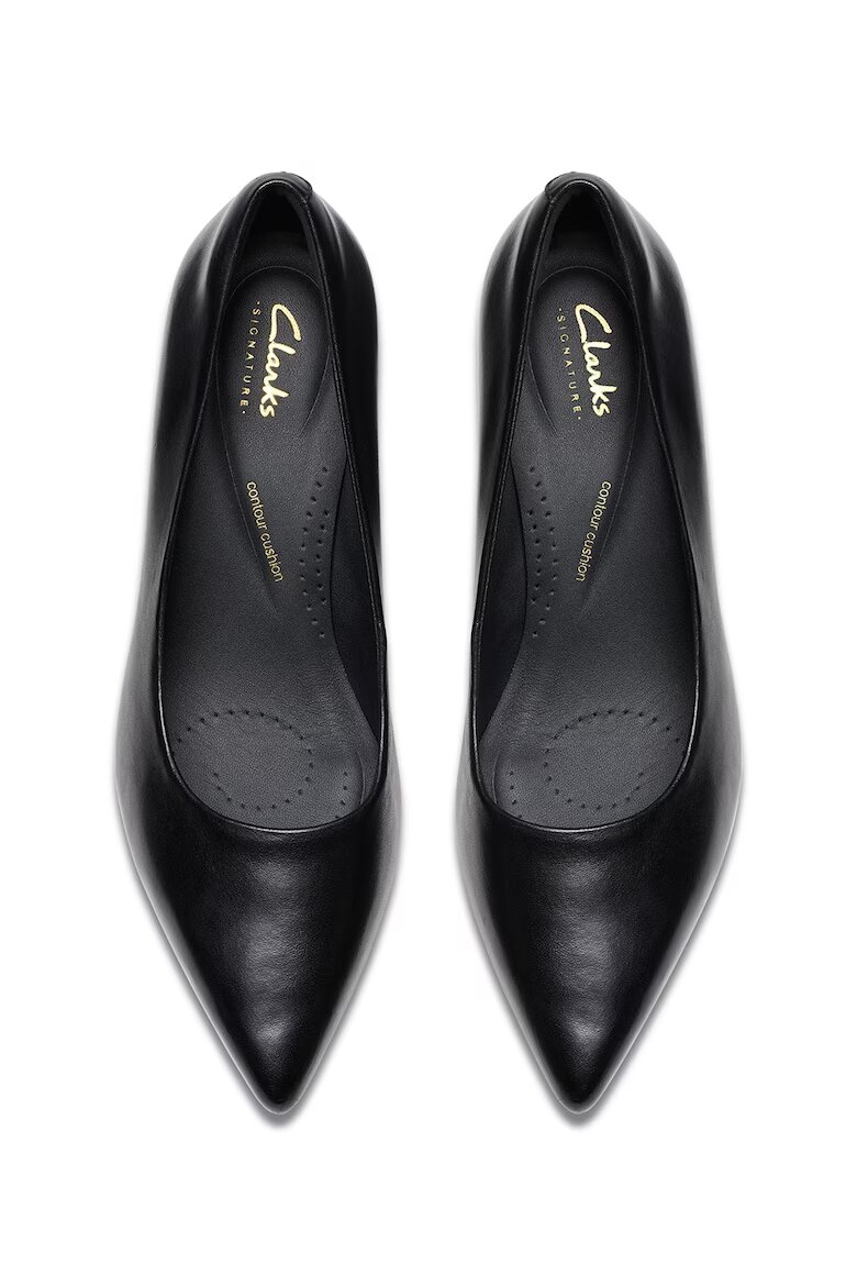 Clarks Кожени обувки с остър връх Черен