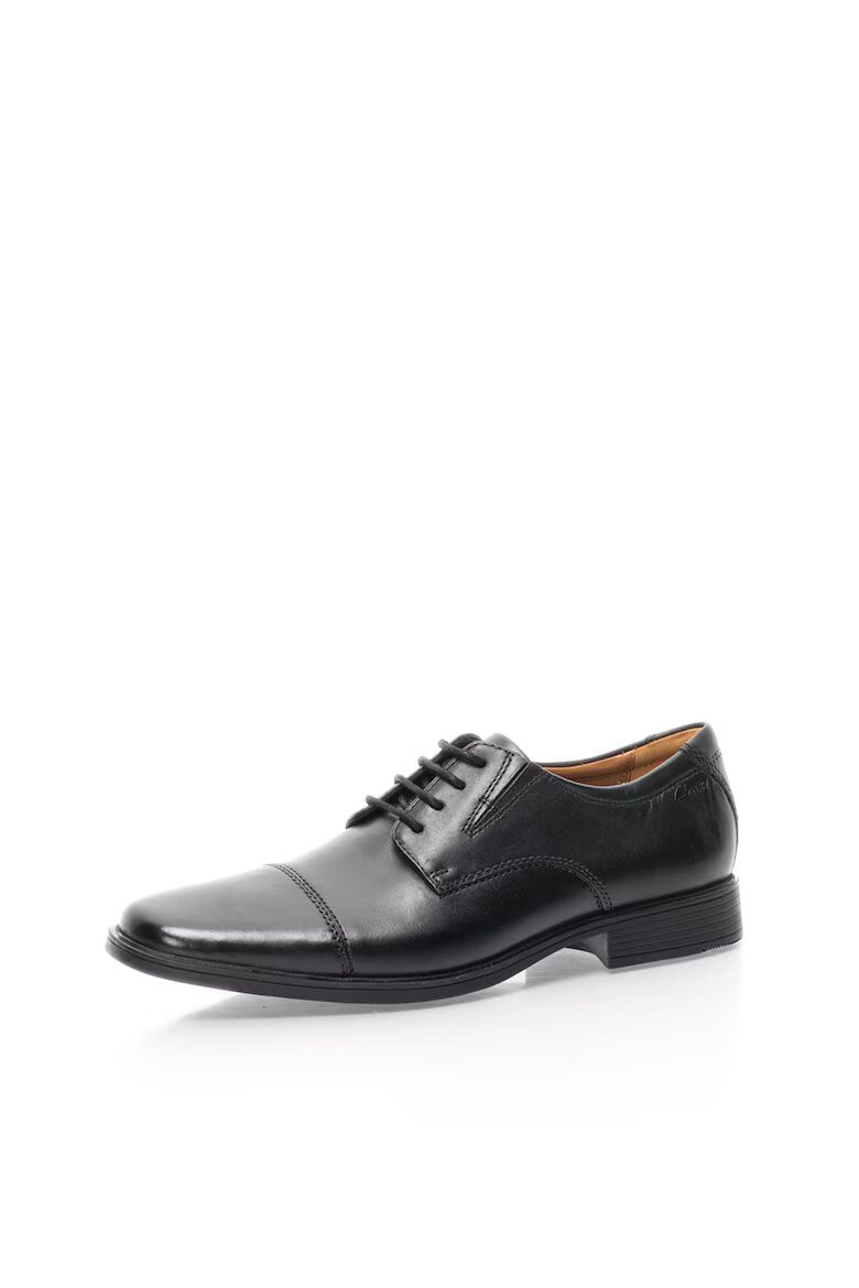 Clarks Кожени обувки Tilden с подсилен връх