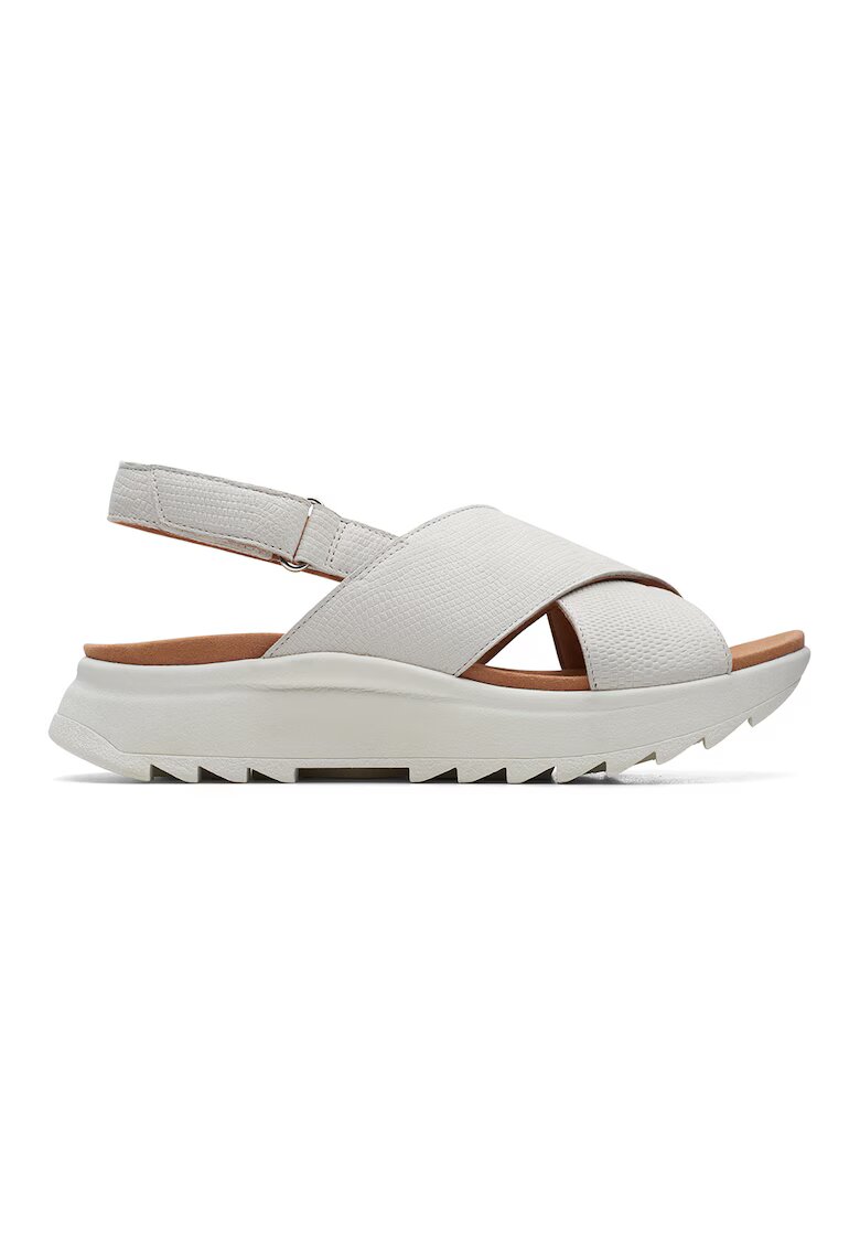 Clarks Скосени сандали Dashlite с кръстосани каишки - Слонова кост