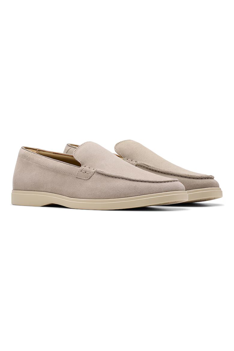 Clarks Велурени мокасини Torford с омекотени стелки Сиво-бежов
