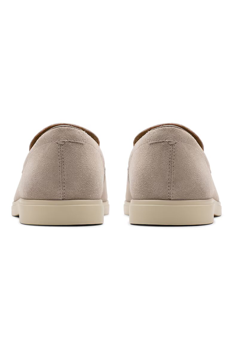 Clarks Велурени мокасини Torford с омекотени стелки Сиво-бежов
