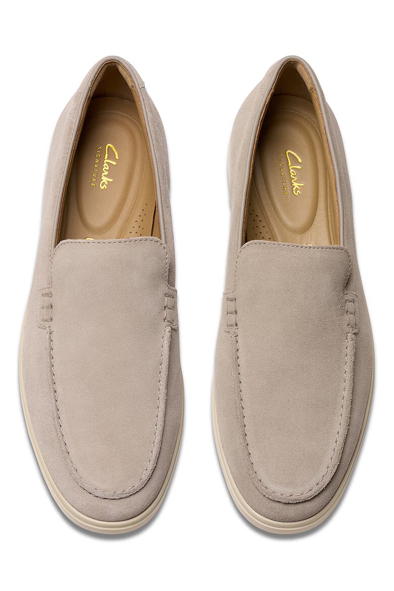 Clarks Велурени мокасини Torford с омекотени стелки Сиво-бежов