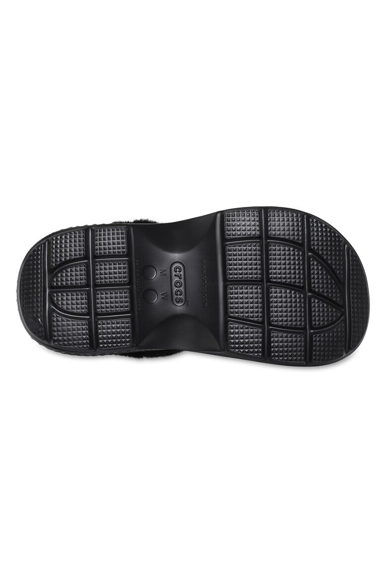 Crocs Унисекс боти с еко пух и лесно обуване Черен