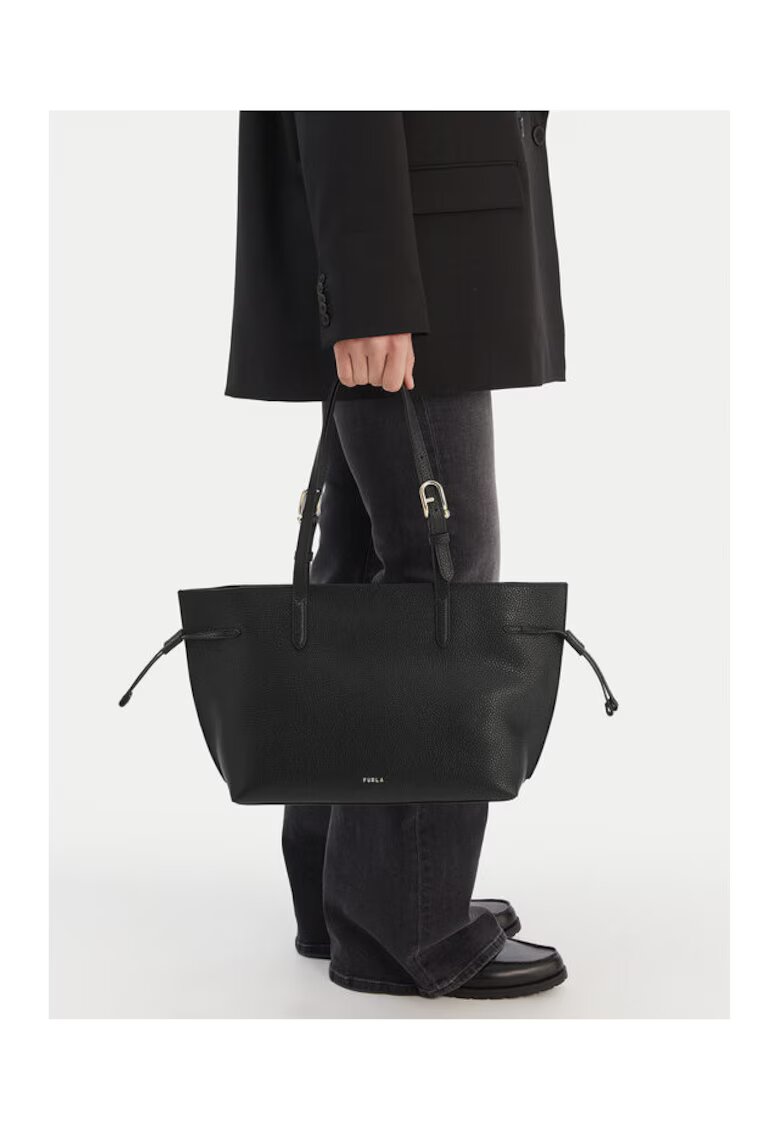Furla Дамска чанта Ava M - естествена кожа - черна - 30x45см