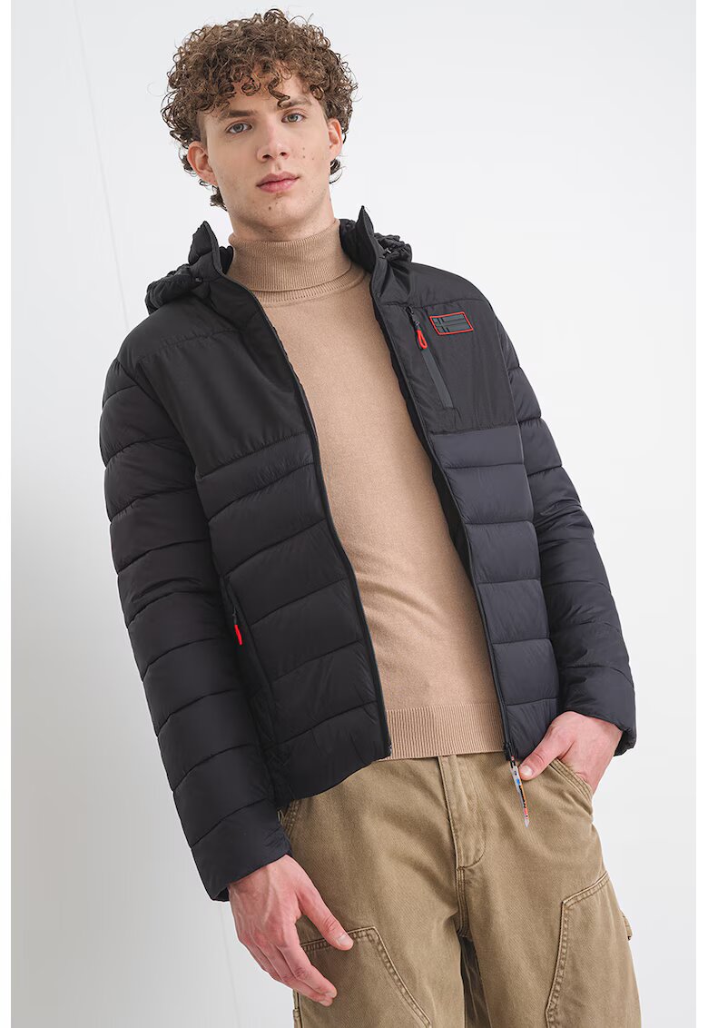 Geographical Norway Капитонирано яке Batilo с качулка - Черен