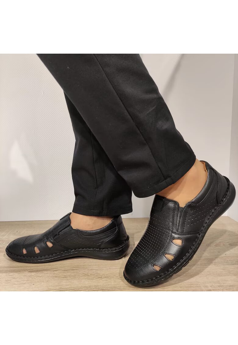 GORETTI Мъжки перфорирани обувки 9990-107 Black - черни