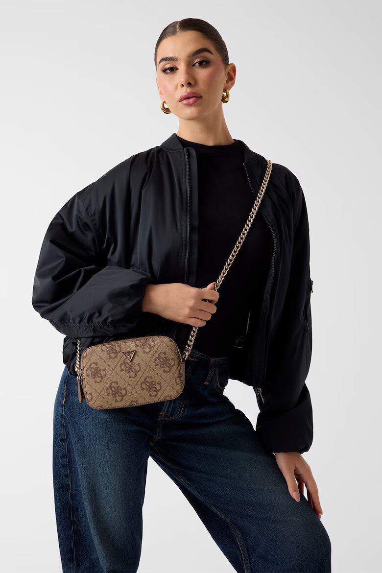 GUESS Чанта Noelle с монограм Камел