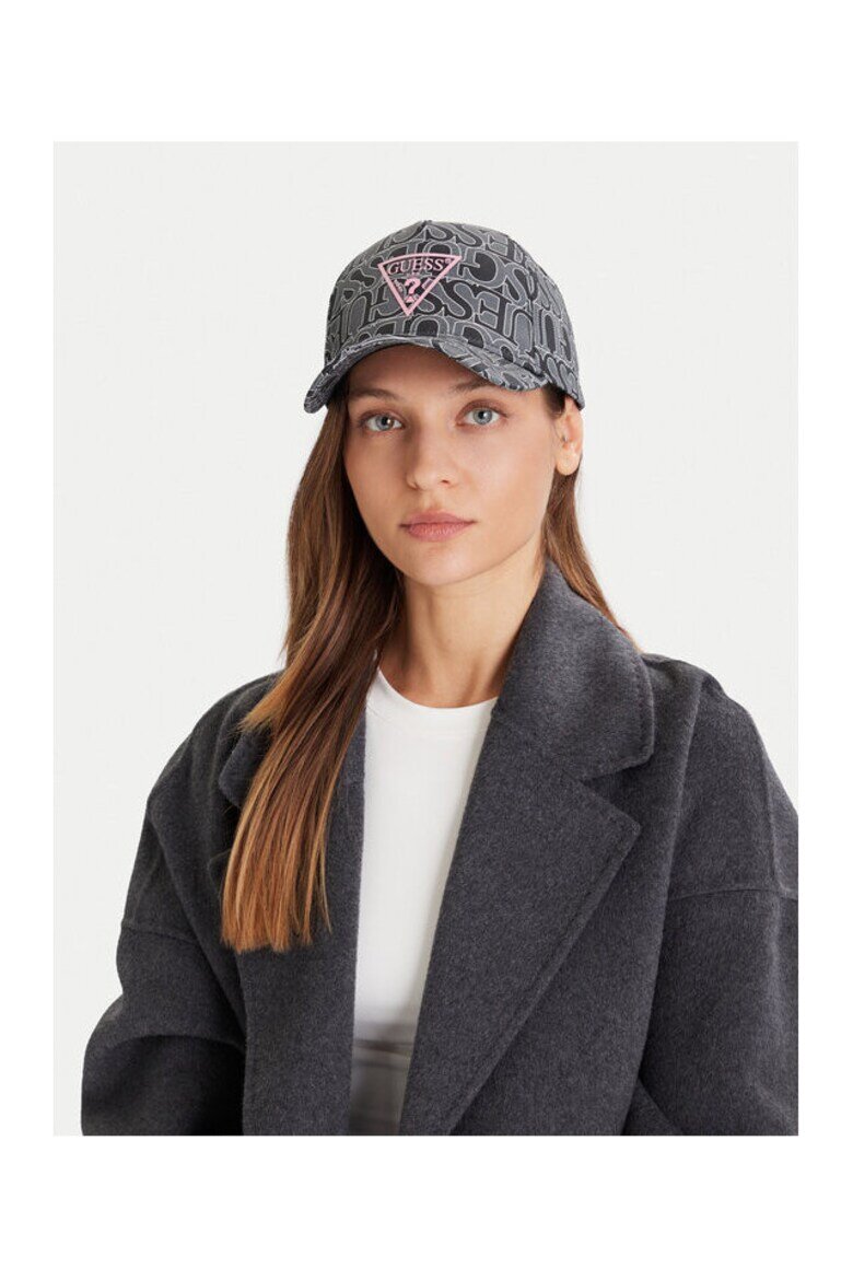 GUESS Дамска шапка PZ95 плат черен цвят