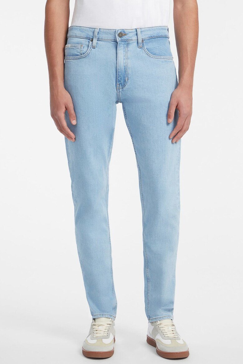 GUESS JEANS Дънки със стеснен крачол Светлосин