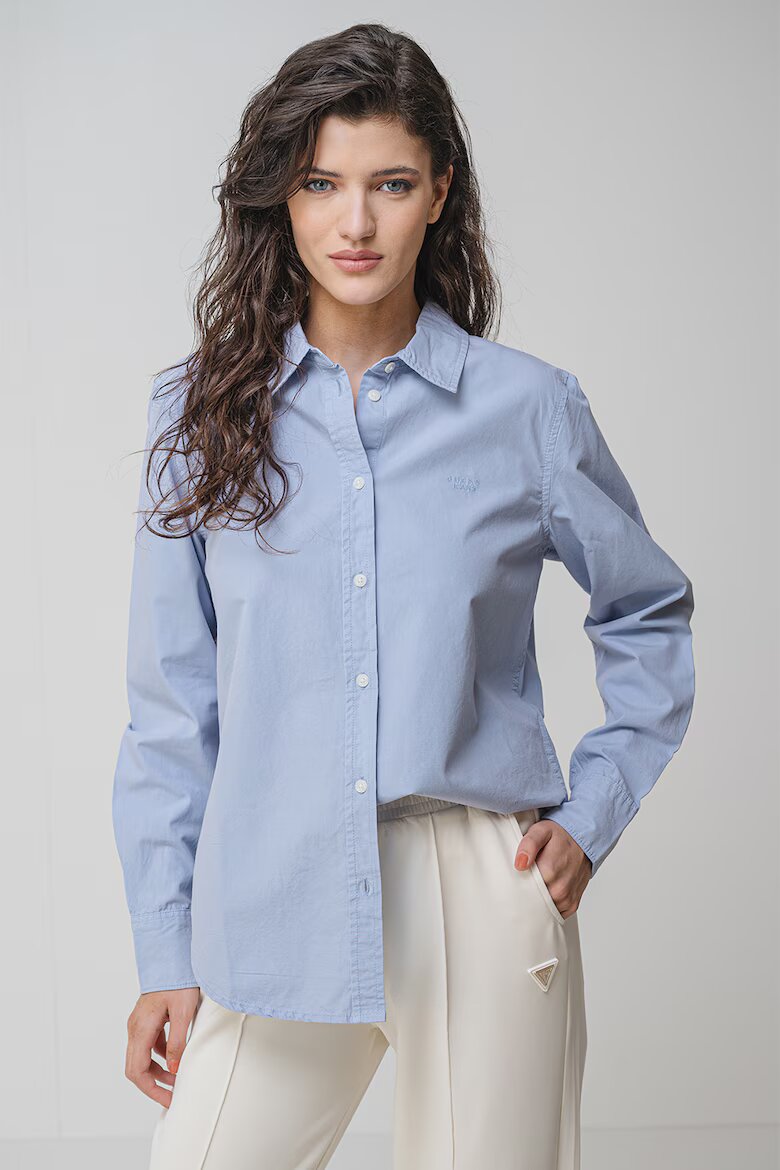 GUESS JEANS Памучна риза с класическа яка Светлосин