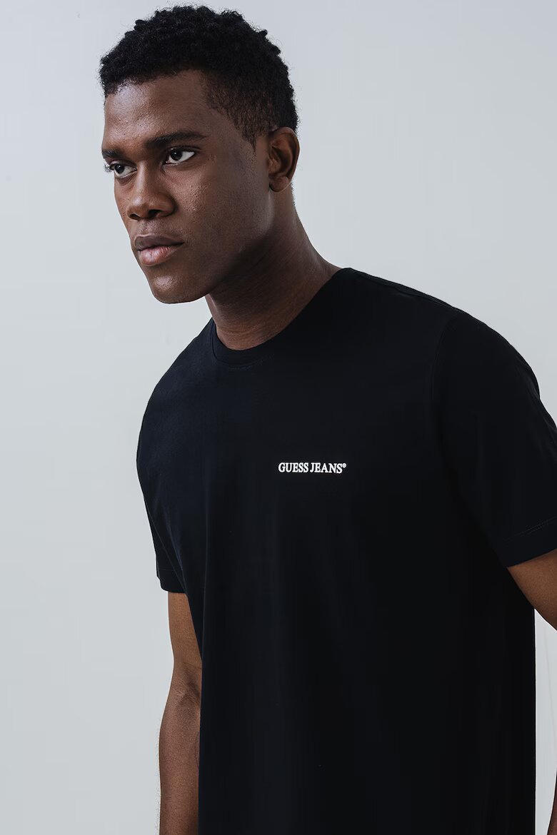 GUESS JEANS Памучна тениска с лого Черен