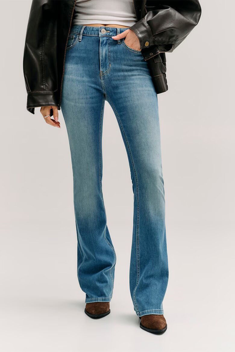 GUESS Разкроени дънки Тъмносин
