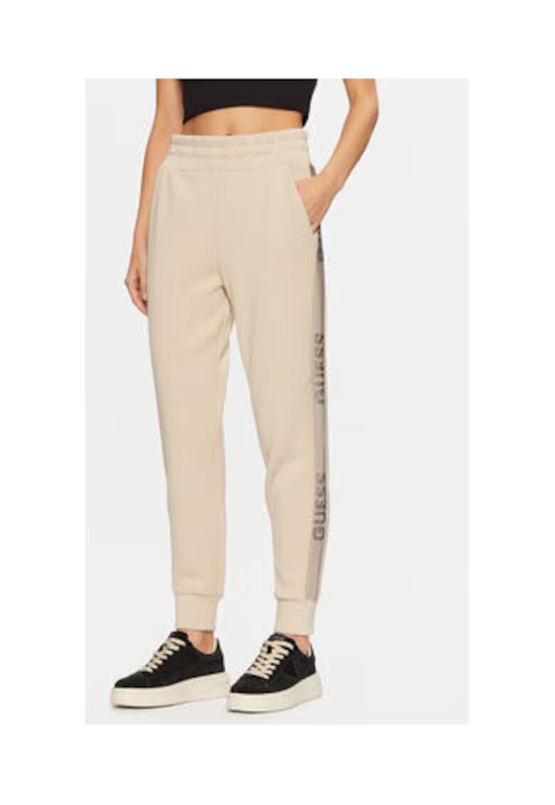 GUESS Спортен панталон slim fit с лого детайл