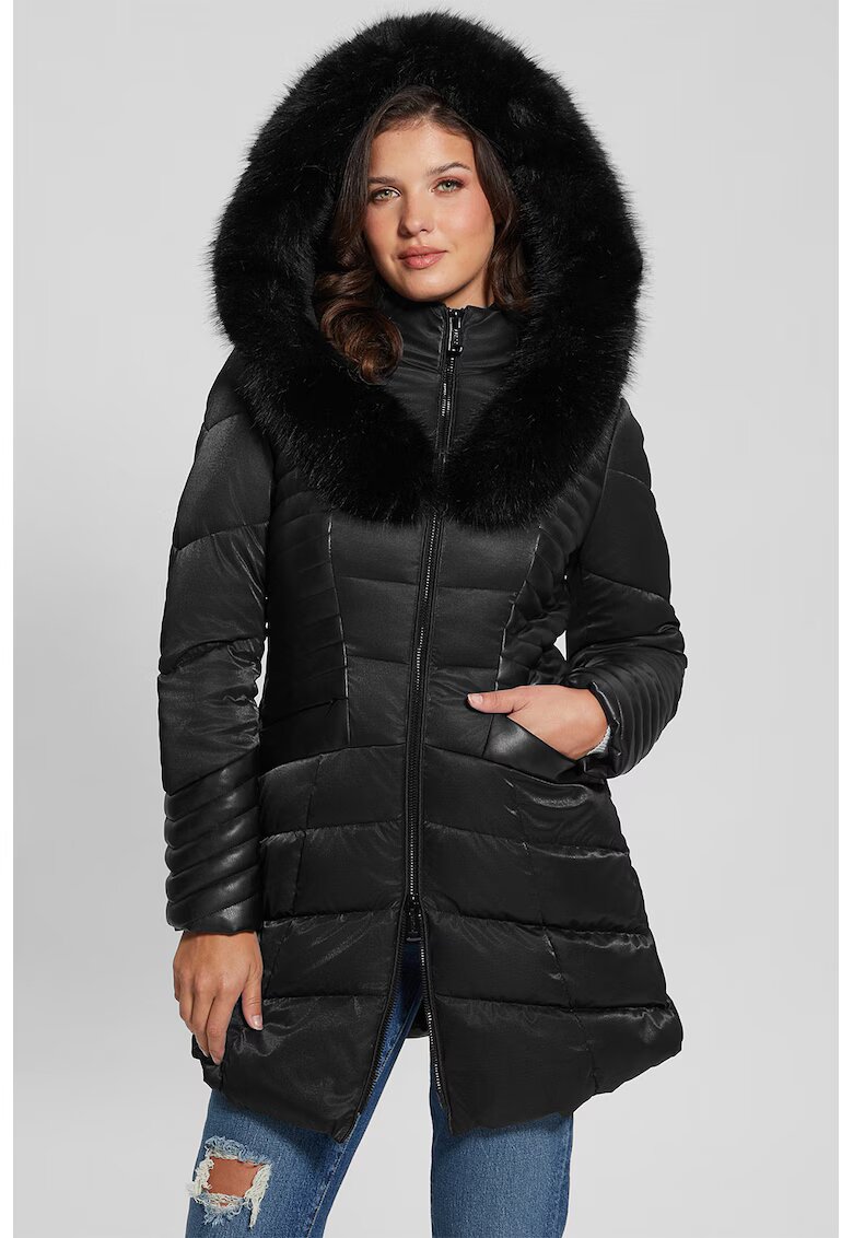 GUESS Вталено капитонирано зимно яке с качулка и еко пух