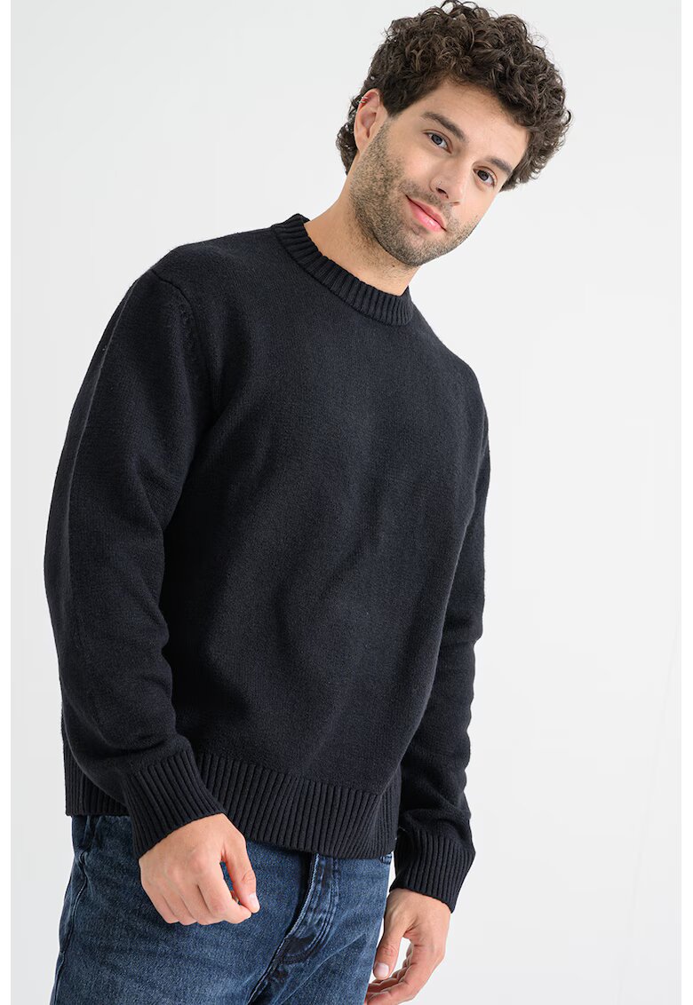 Jack & Jones Пуловер с овално деколте и паднали ръкави - Черен