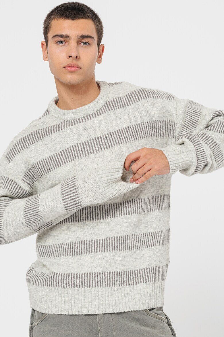 Jack & Jones Пуловер Space с овално деколте Светло сив/Tъмносив
