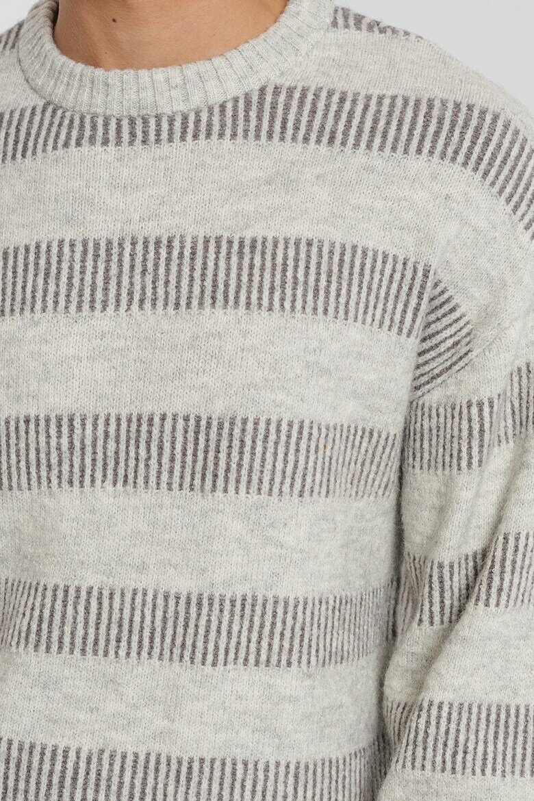 Jack & Jones Пуловер Space с овално деколте Светло сив/Tъмносив