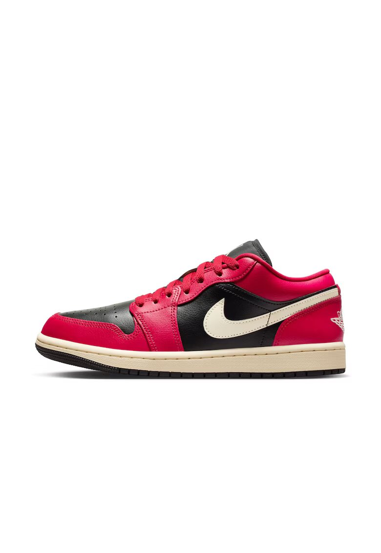 Jordan Маратонки Wmns Air 1 Low - Червен