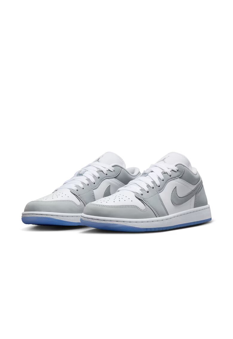 Jordan Спортни обувки Wmns Air 1 Low Re - Бял