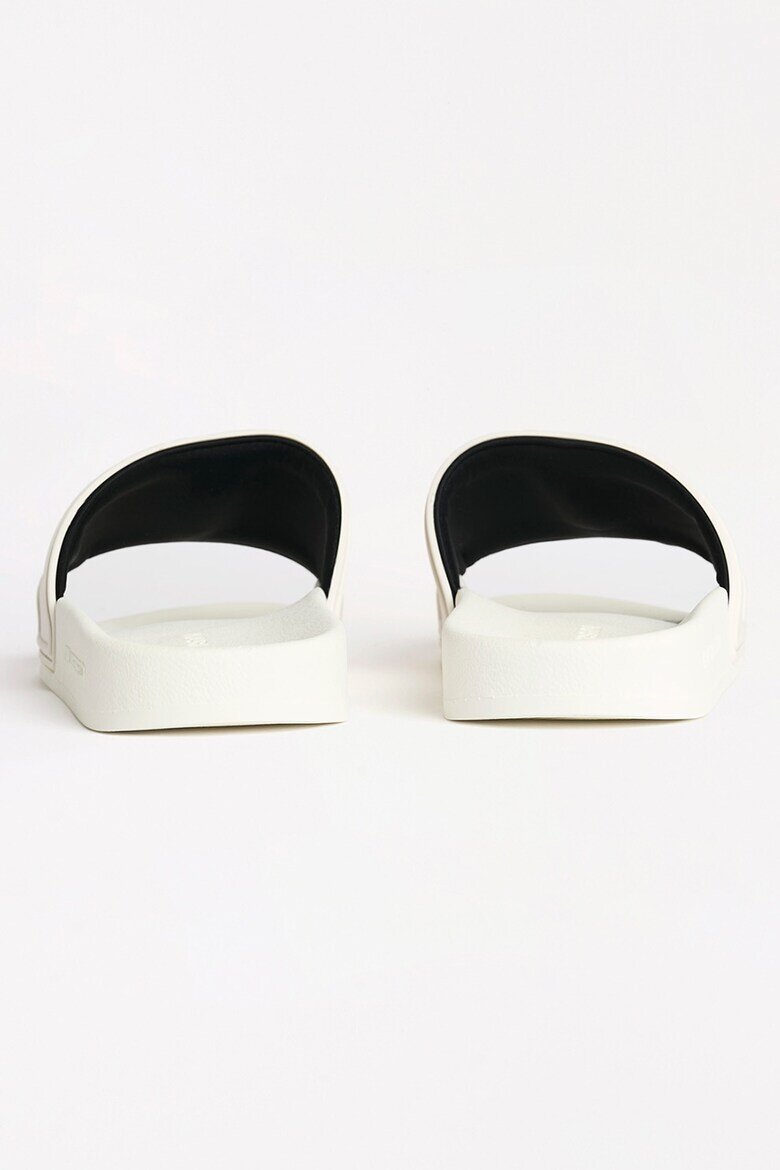 Karl Lagerfeld Домашни пантофи Karl NFT Мръснобял