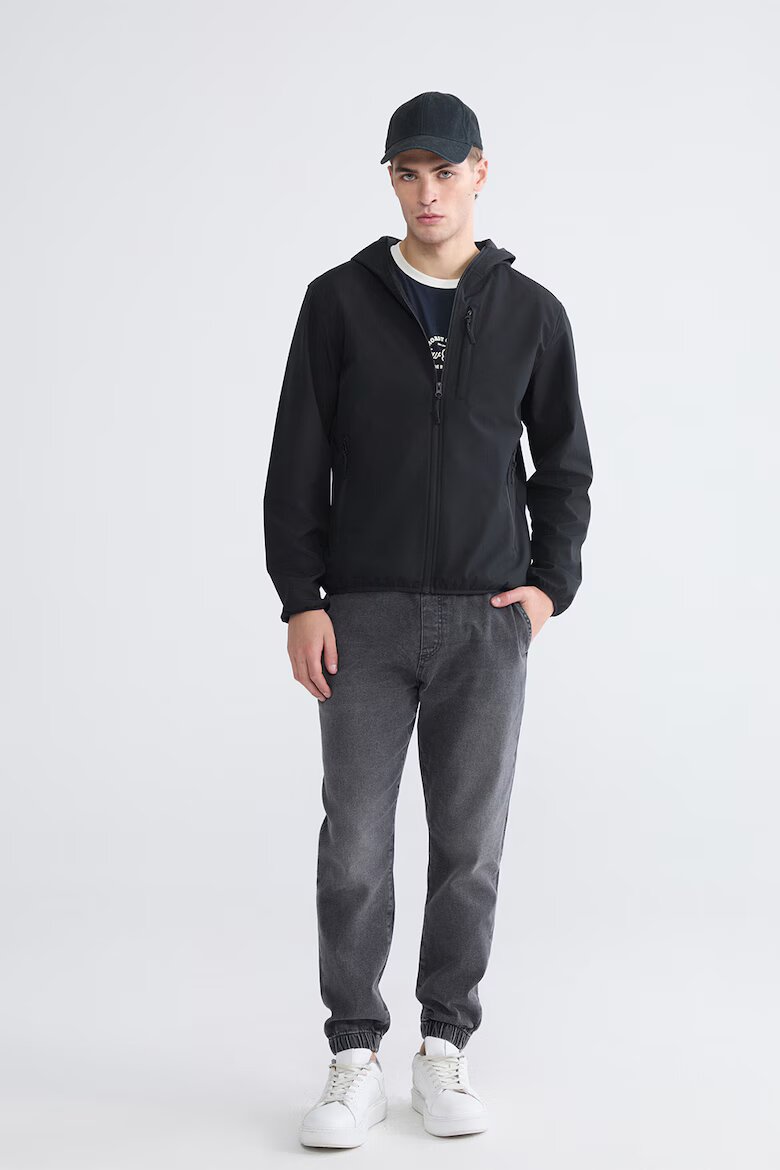 LC WAIKIKI Яке със Softshell и качулка Черен