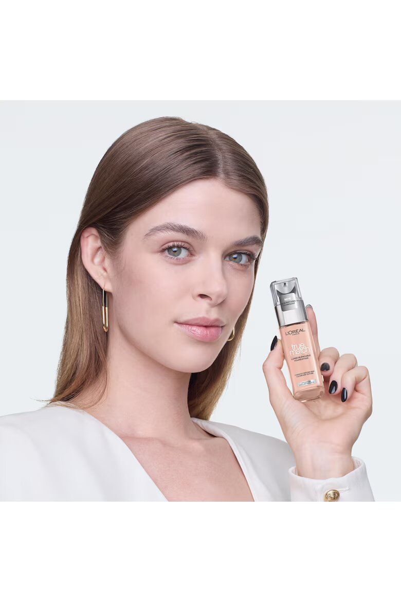 L'Oreal Paris Фон дьо тен с хиалуронова киселина True Match 30 мл 2R2C