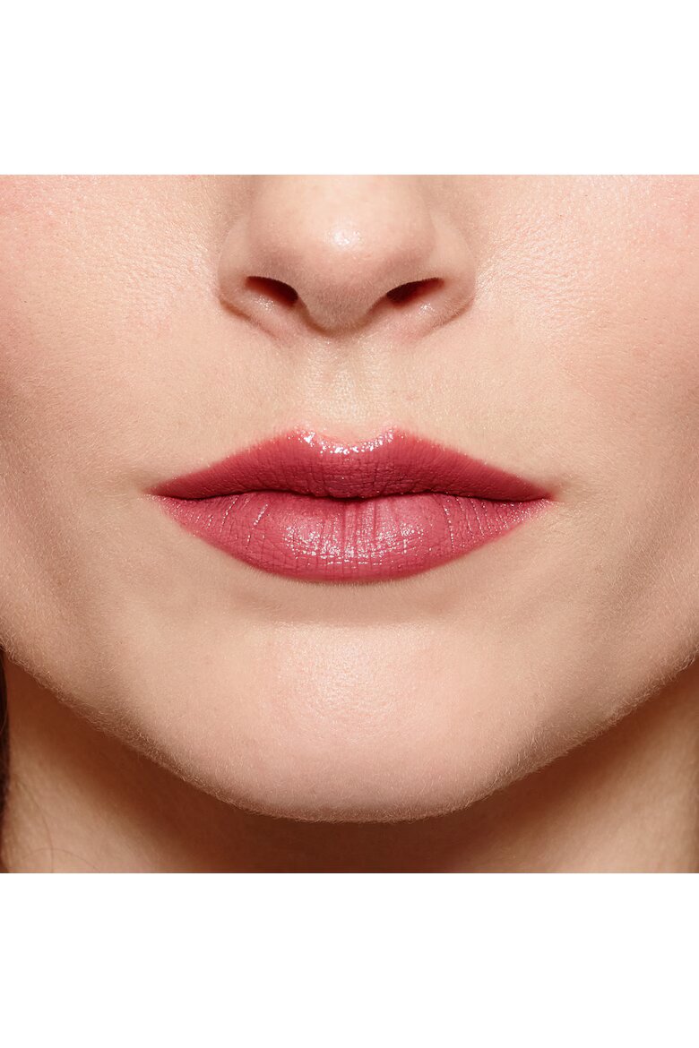L'Oreal Paris Устойчиво на пренасяне течно червило Infaillible Toujours Toffee