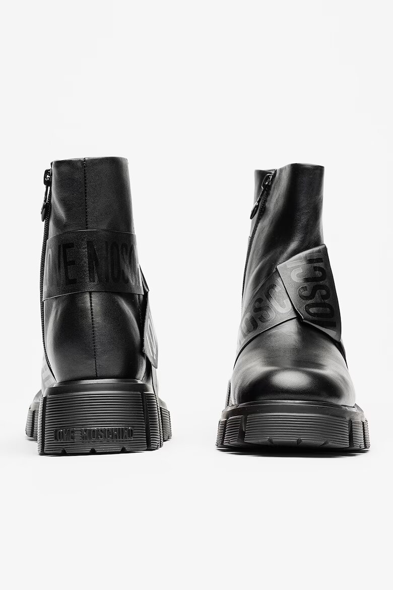 Love Moschino Кожени боти с масивен ток Черен