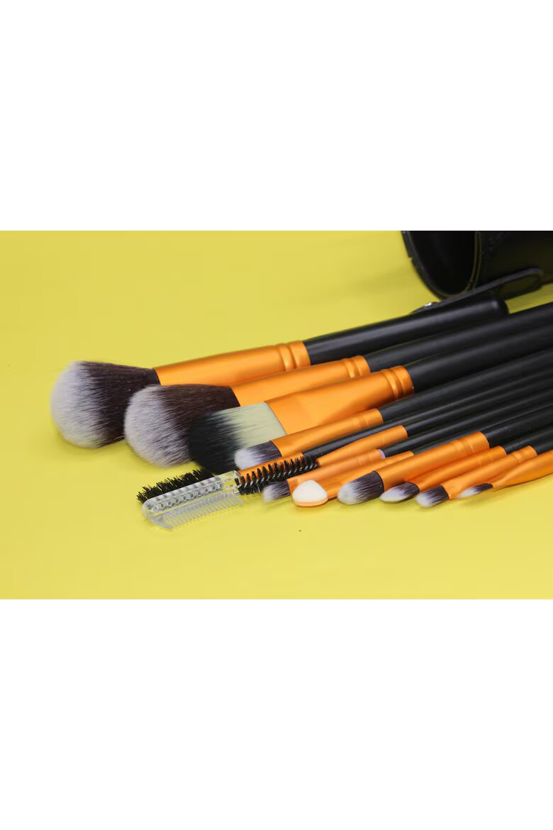 Makeup Комплект четки за грим 12 четки Включен калъф за съхранение