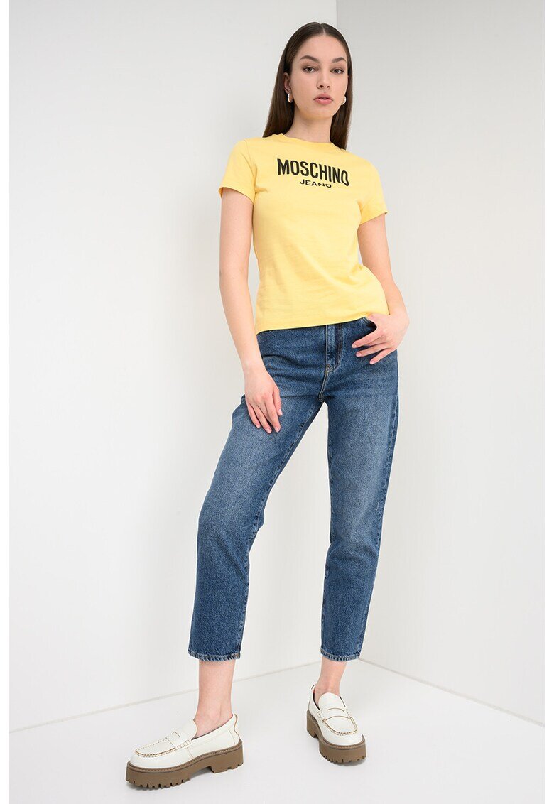 Moschino Jeans Тениска с овално деколте и лого - Черен/Ванилово жълто