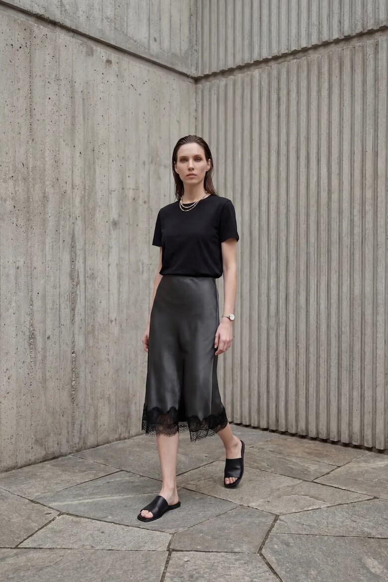 MyFashion Миди пола сатен висока талия черна
