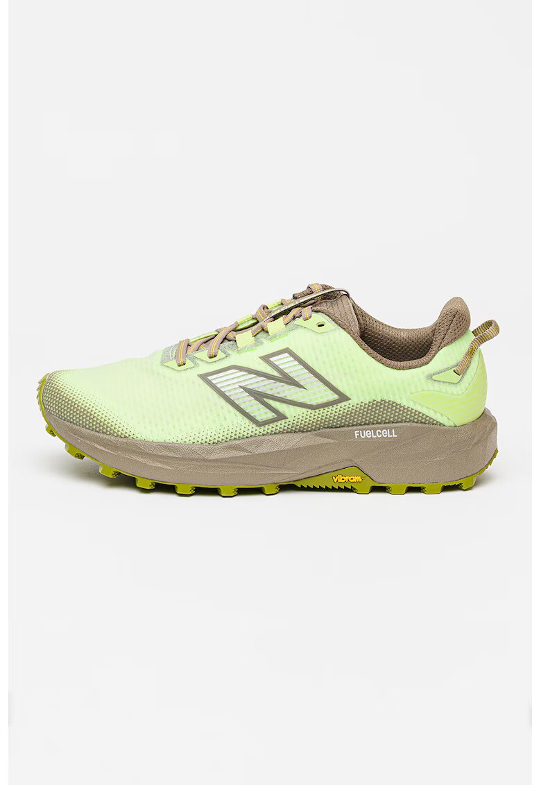 New Balance Мрежести спортни обувки FuelCell Rebel за трейл бягане