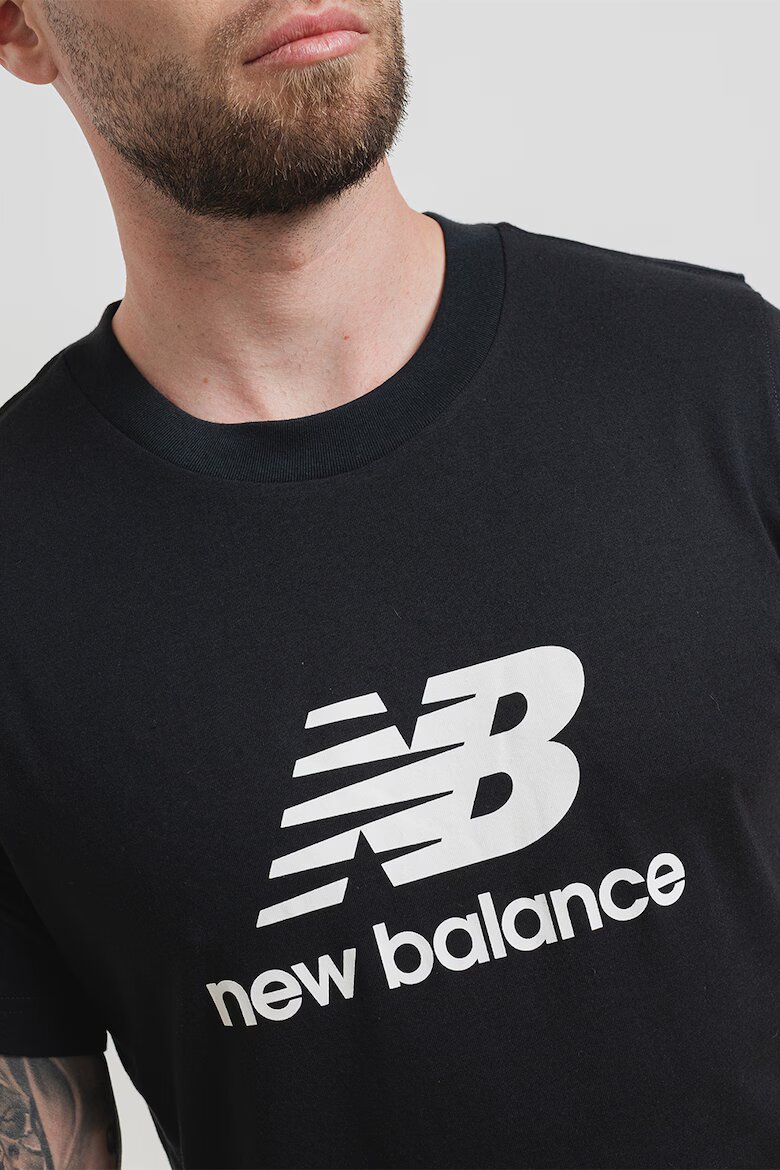 New Balance Памучна тениска с овално деколте Черен