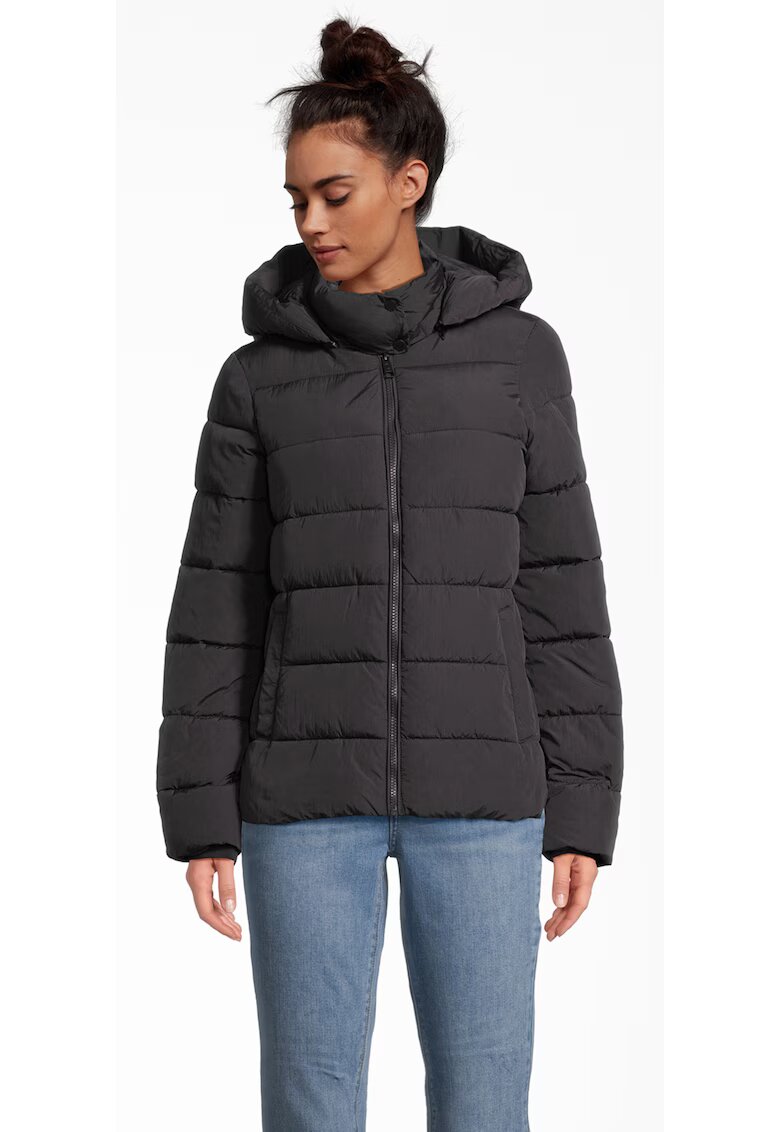New View Капитонирано яке с качулка