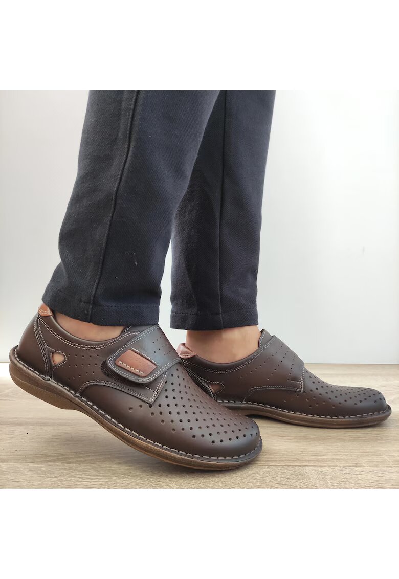 Nicolis Ежедневни мъжки перфорирани обувки 98383 Dark Brown - Кафяви