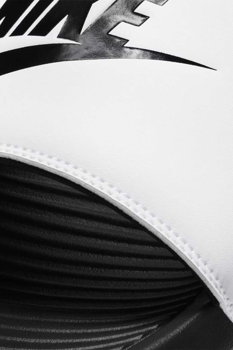 Nike Чехли Victori One с лого Бял/Черен