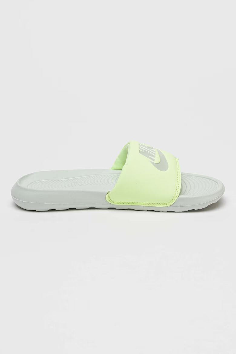 Nike Чехли Victori One с лого Светло сив/Бледозелен