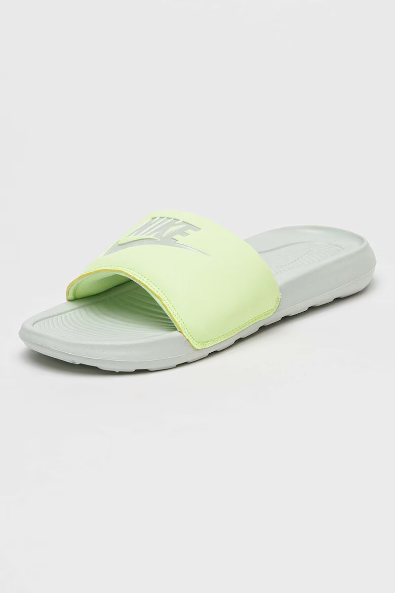 Nike Чехли Victori One с лого Светло сив/Бледозелен