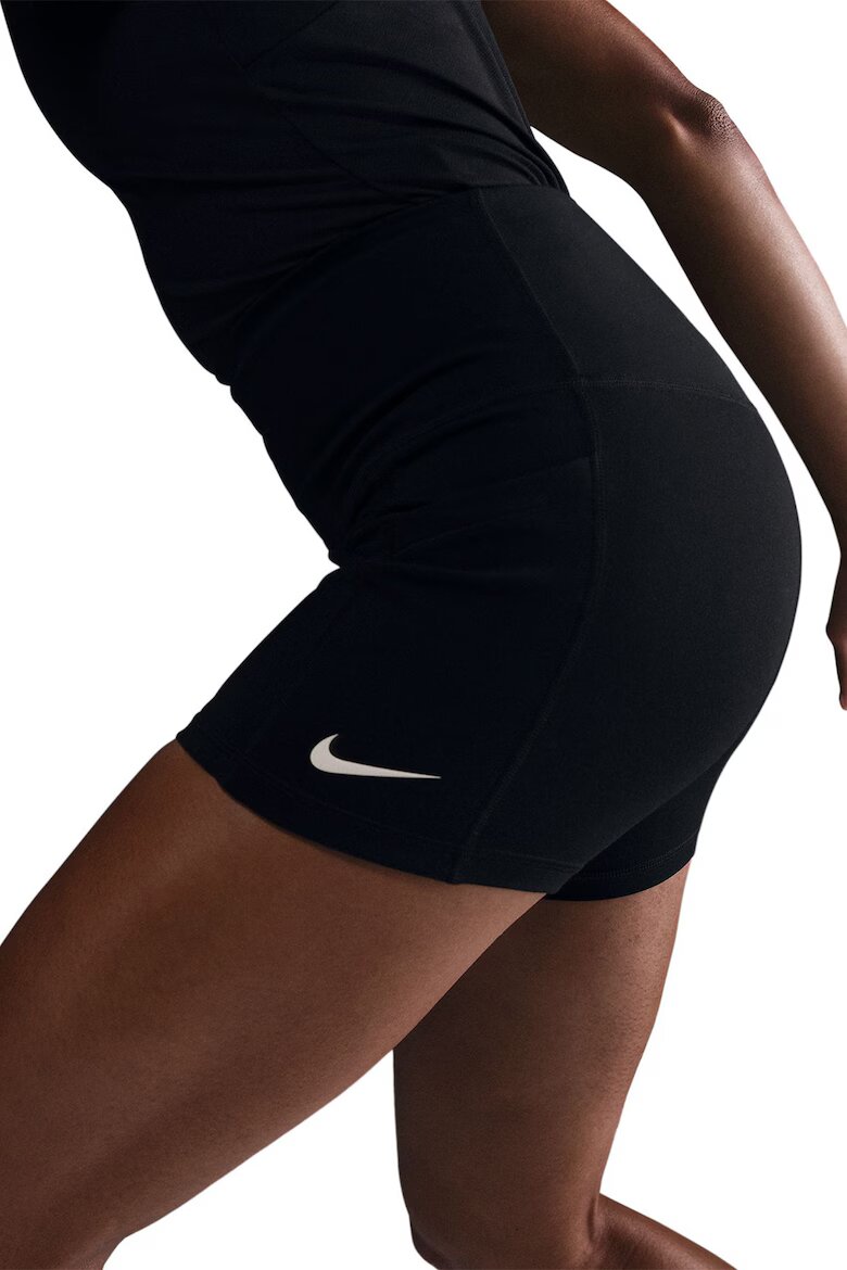 Nike Фитнес шорти с лого Черен
